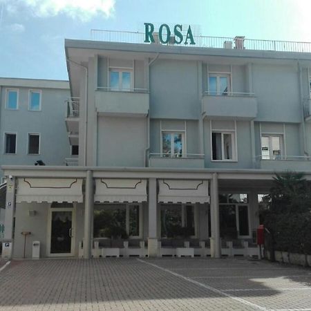 Hotel Rosa أبانو تيرمي المظهر الخارجي الصورة