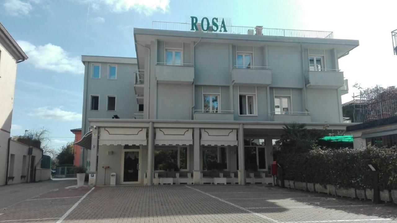 Hotel Rosa أبانو تيرمي المظهر الخارجي الصورة